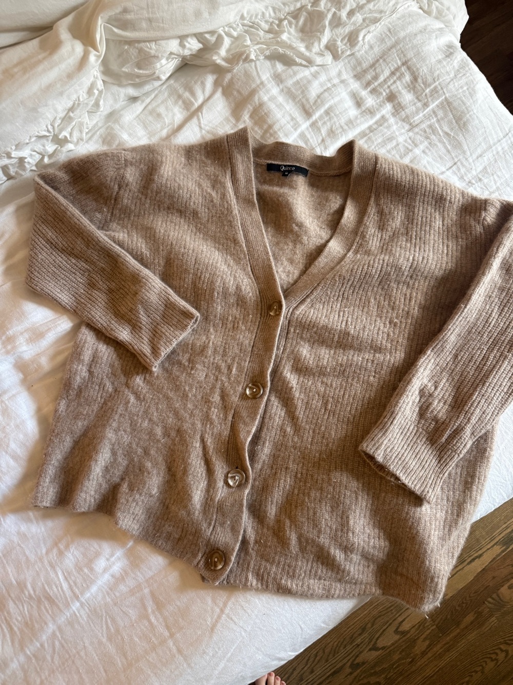 Quince Mongolian Cashmere Cardigan Sweater